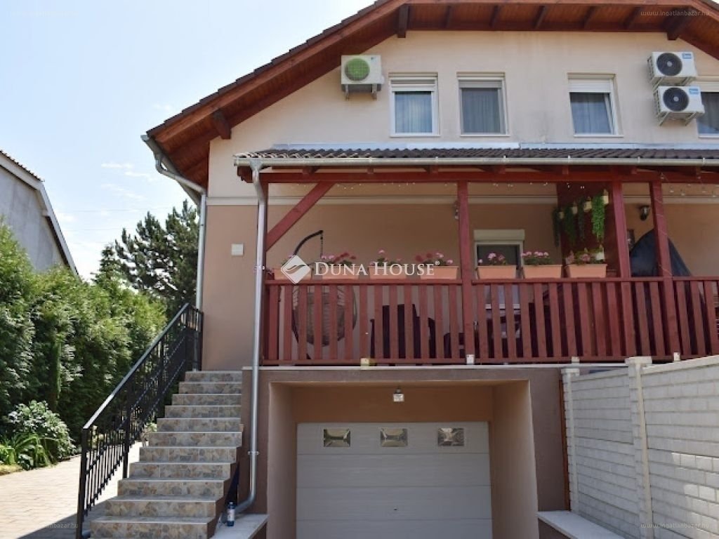 3 bed · 156m² · Ház · 129.900.000 ft