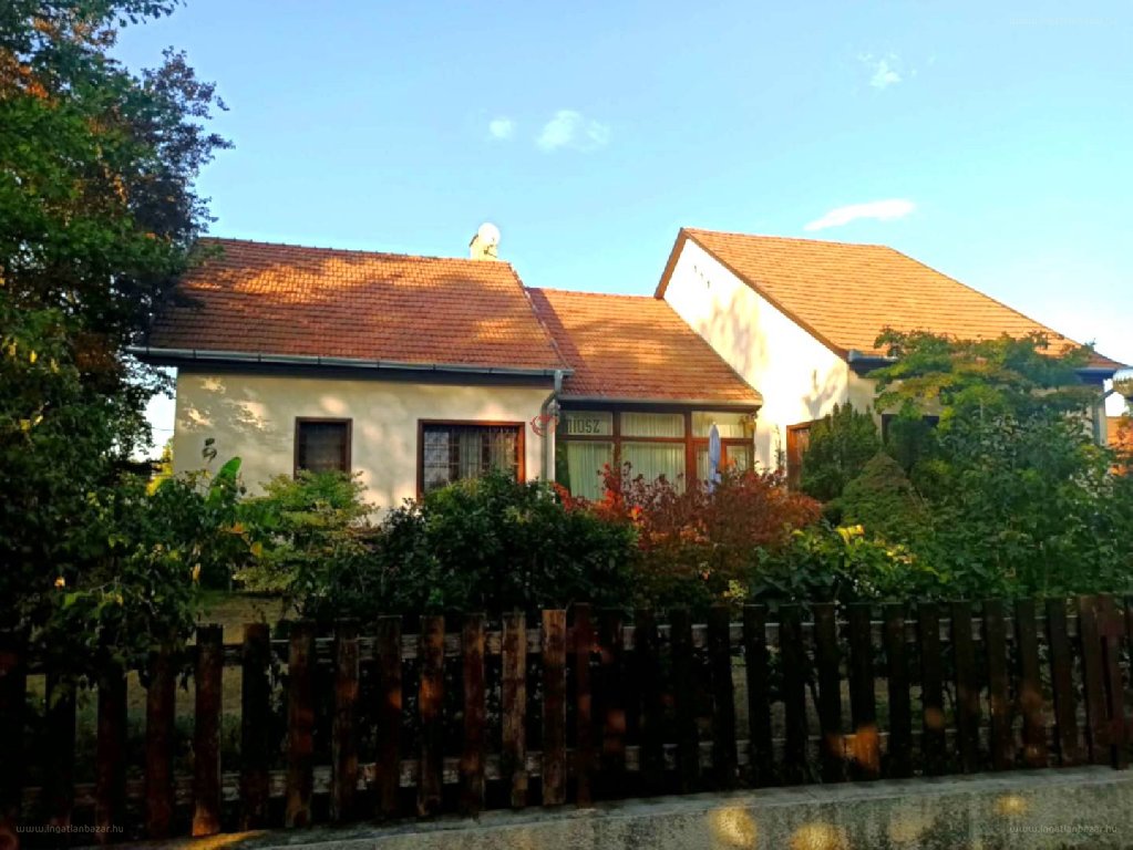 5 bed · 230m² · Családi ház · 192.000.000 ft