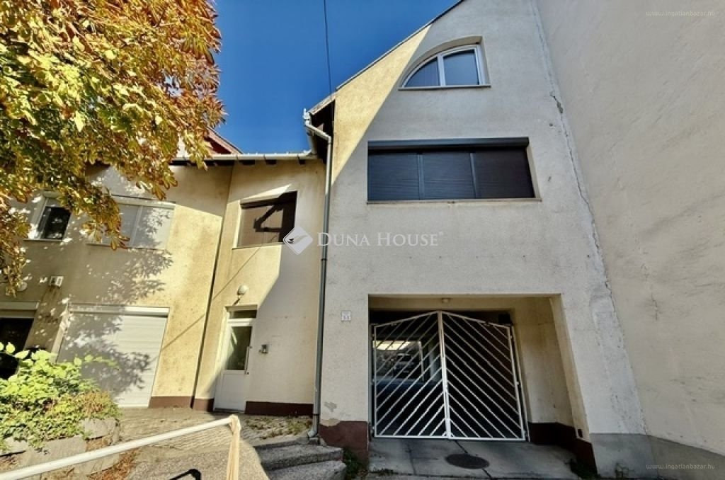 Lakás · 3 hálószoba · 76 m² · 79.000.000 Ft