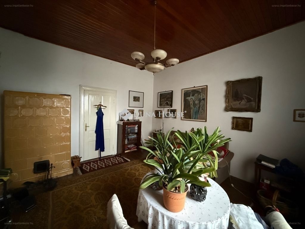 3 bed · 104m² · Ház · 145.000.000 ft
