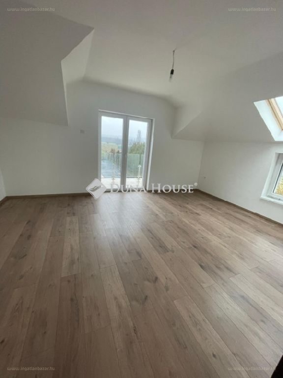 Ház · 5 hálószoba · 157 m² · 179.900.000 Ft