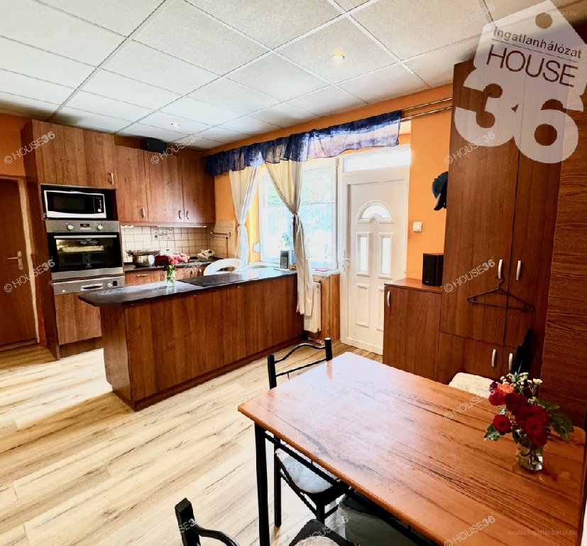 3 bed · 105m² · Családi ház · 59.900.000 ft