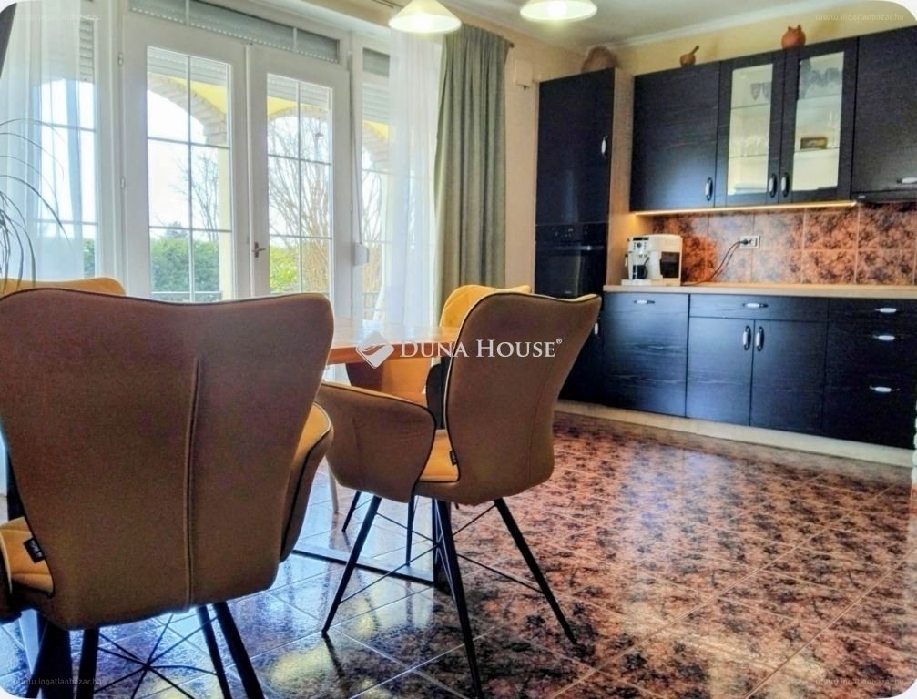 5 bed · 160m² · Családi ház · 92.900.000 ft