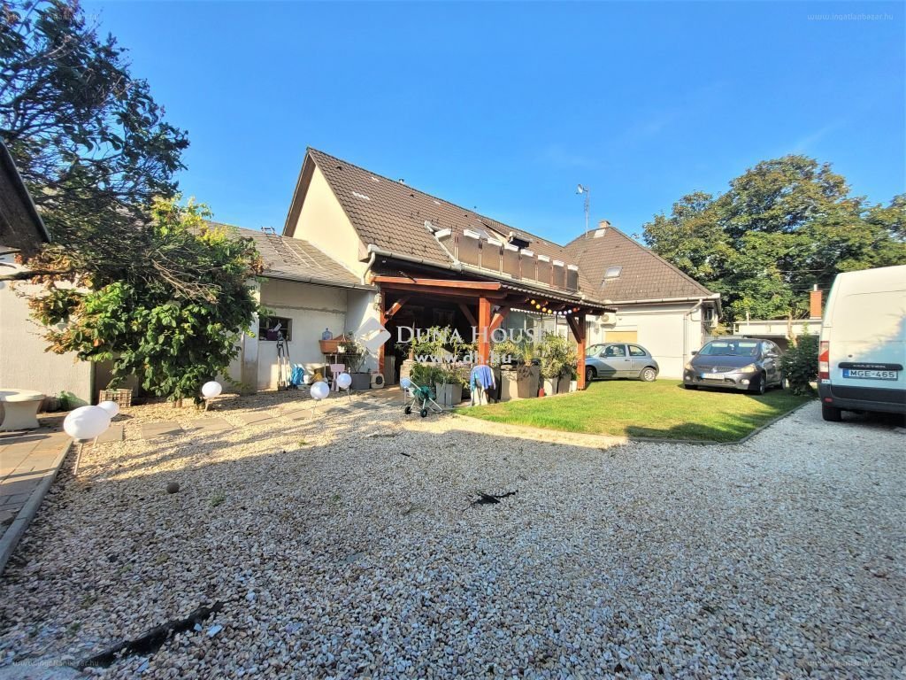 5 bed · 275m² · Családi ház · 149.000.000 ft