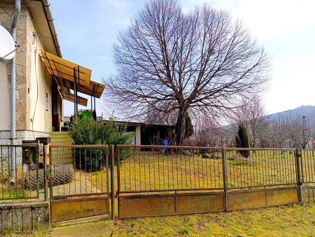 3 bed · 90m² · Családi ház · 44.500.000 ft