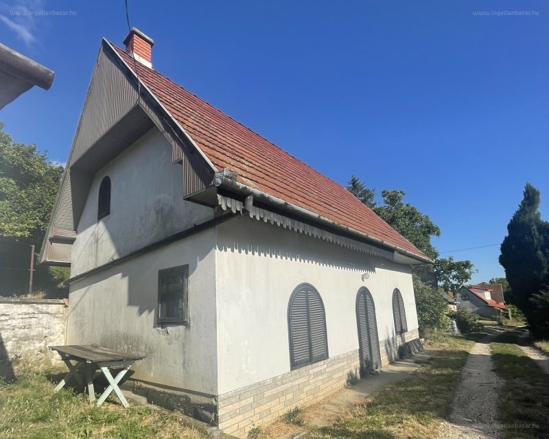 1 bed · 100m² · Családi ház · 31.000.000 ft