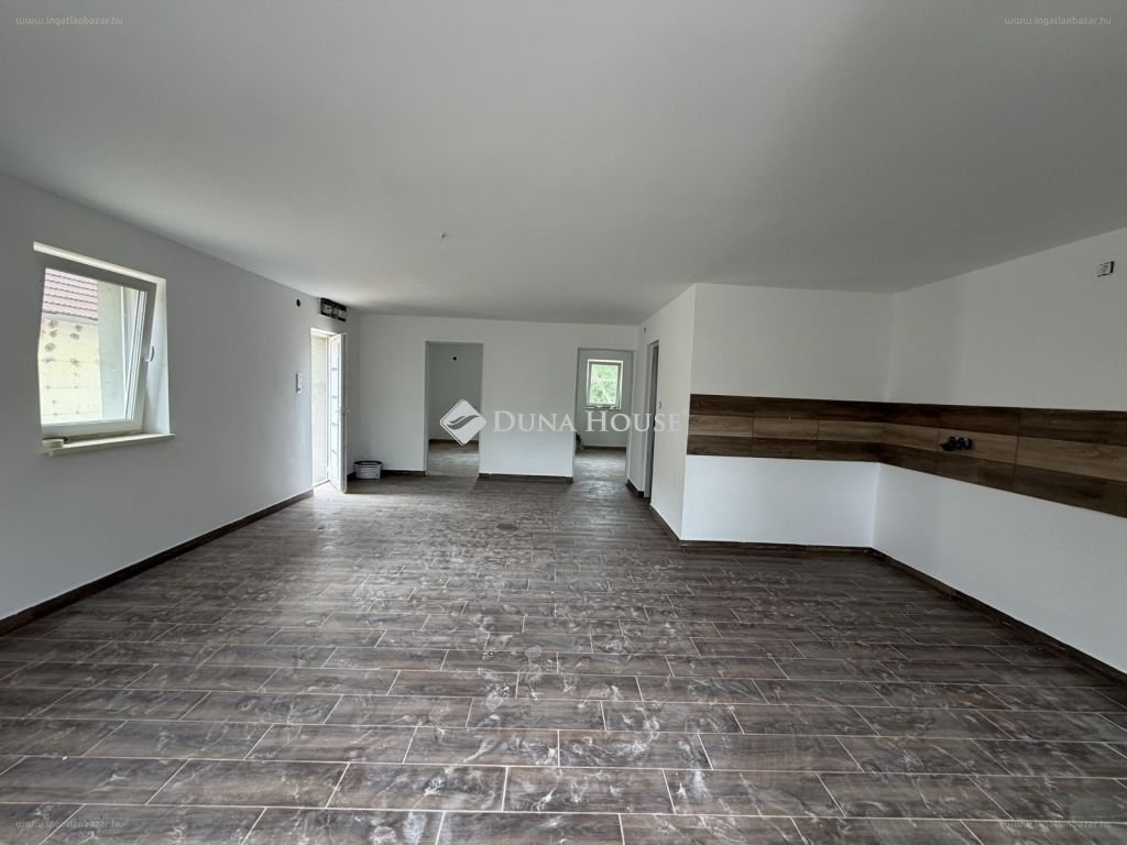3 bed · 67m² · Ház · 53.900.000 ft