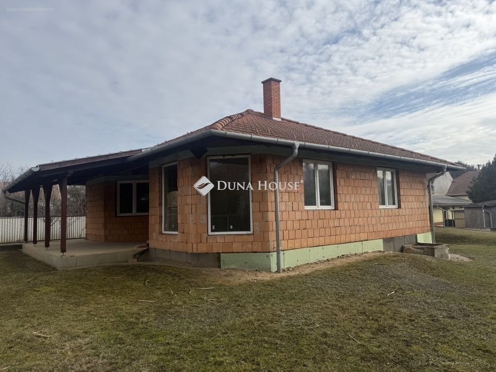 3 bed · 170m² · Ház · 96.000.000 ft