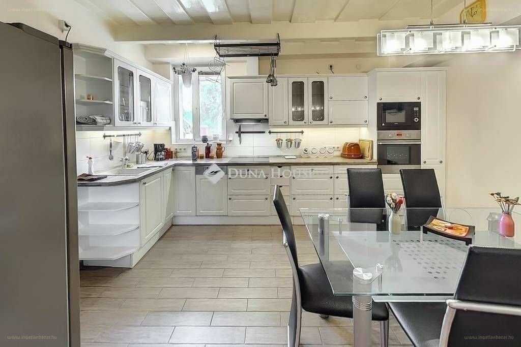 Ház · 4 hálószoba · 170 m² · 153.000.000 Ft
