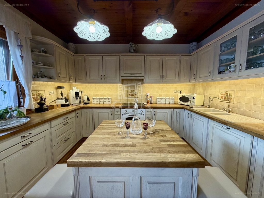 1 bed · 133m² · Családi ház · 159.000.000 ft