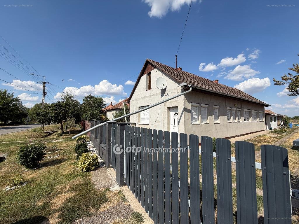 2 bed · 118m² · Családi ház · 26.900.000 ft
