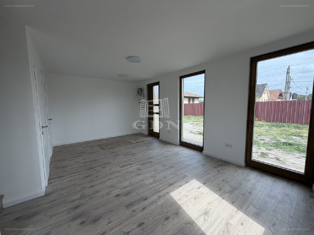 3 bed · 60m² · Családi ház · 49.900.000 ft