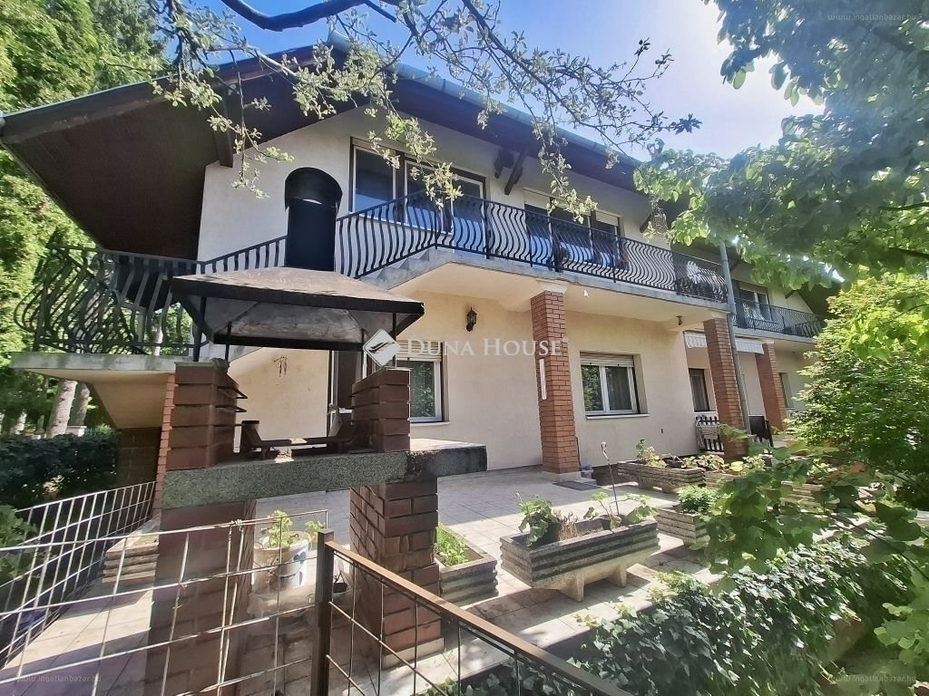 6 bed · 190m² · Családi ház · 114.000.000 ft