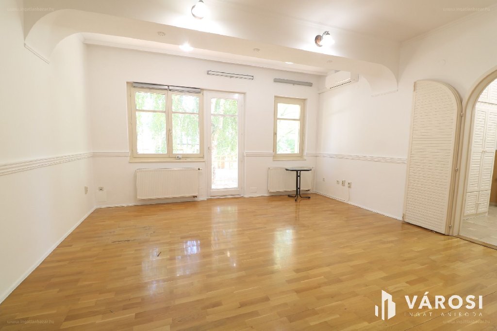 Ház · 6 hálószoba · 274 m² · 259.000.000 Ft