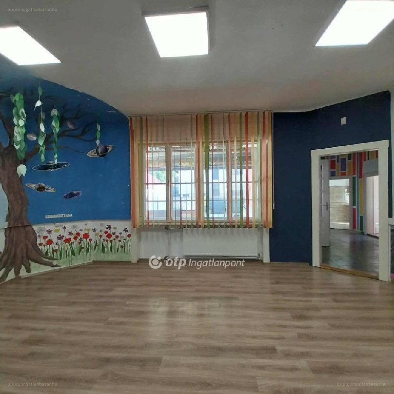 6 bed · 337m² · Ház · 135.000.000 ft