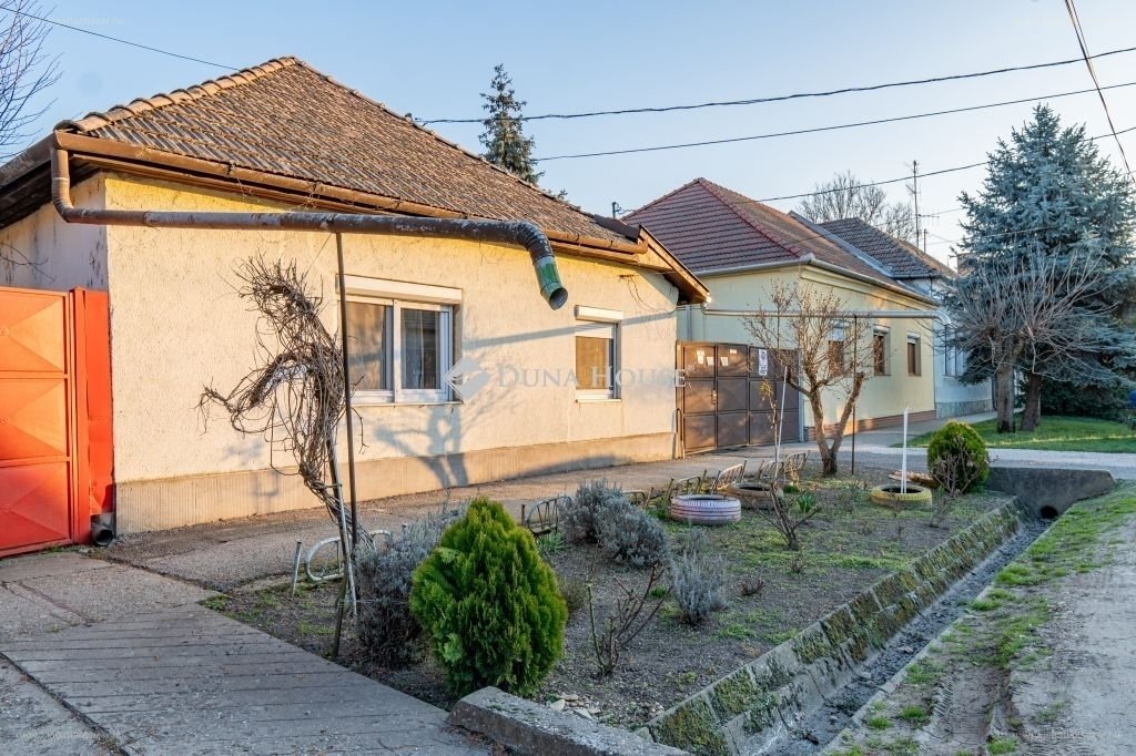 Ház · 4 hálószoba · 117 m² · 64.000.001 Ft