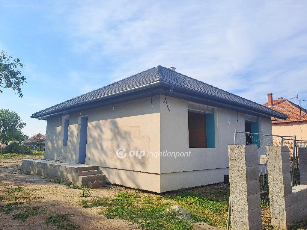 3 bed · 82m² · Családi ház · 69.000.000 ft
