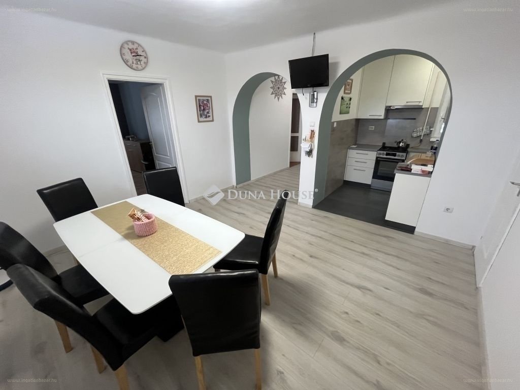 3 bed · 100m² · Ház · 85.900.000 ft