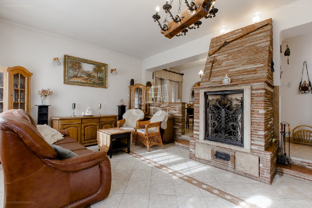 Üzleti ingatlan · 5 hálószoba · 205 m² · 189.000.000 Ft