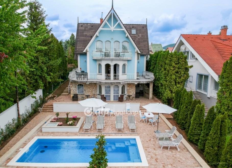 11 bed · 535m² · Családi ház · 720.000.000 ft