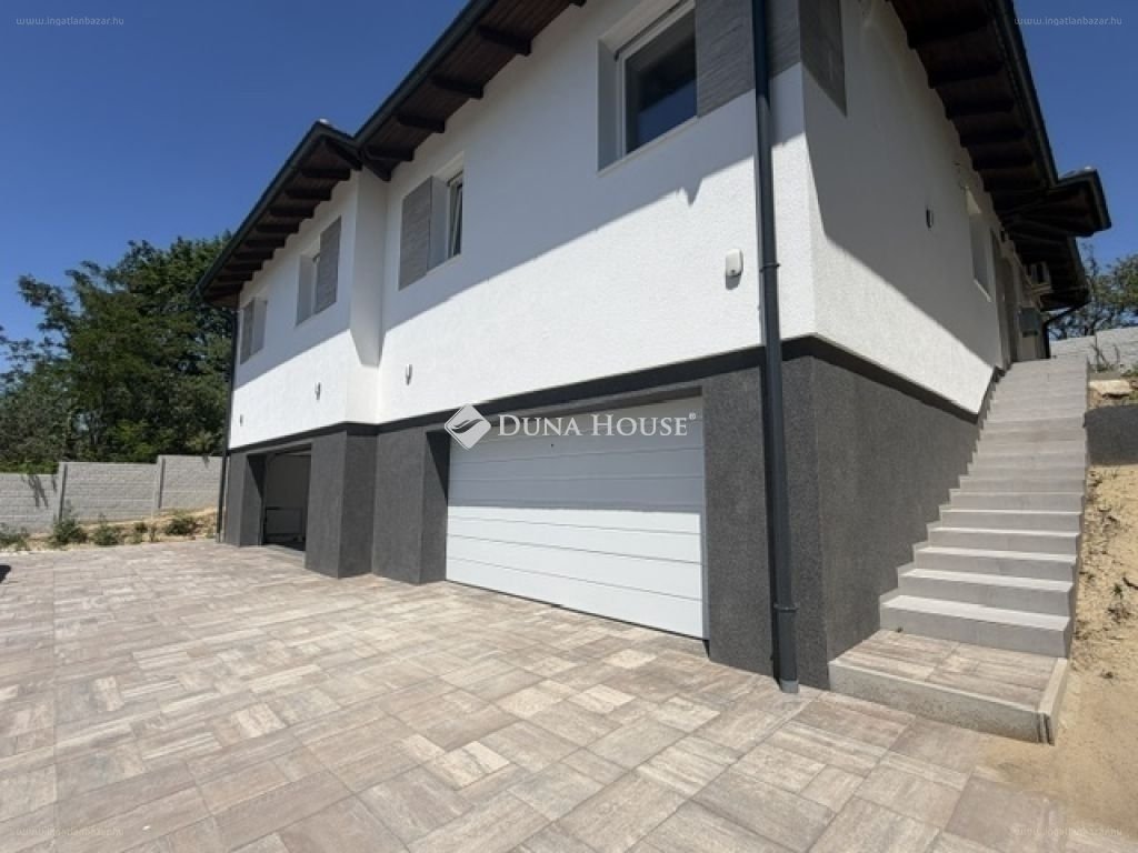 4 bed · 142m² · Családi ház · 122.900.000 ft