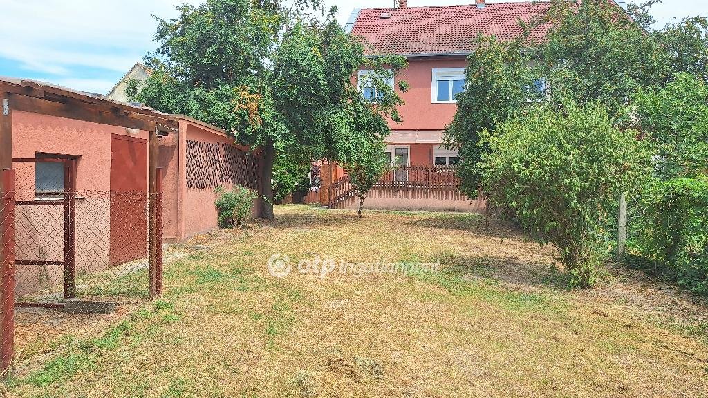 4 bed · 200m² · Családi ház · 69.000.000 ft
