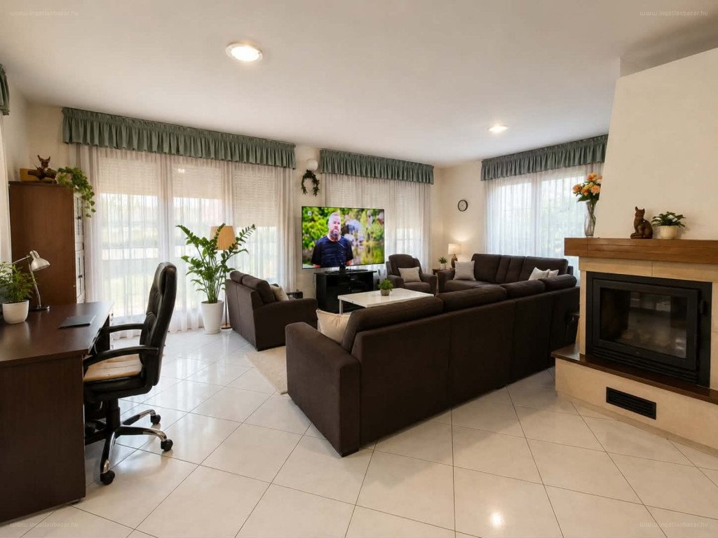 Ház · 6 hálószoba · 258 m² · 194.990.000 Ft