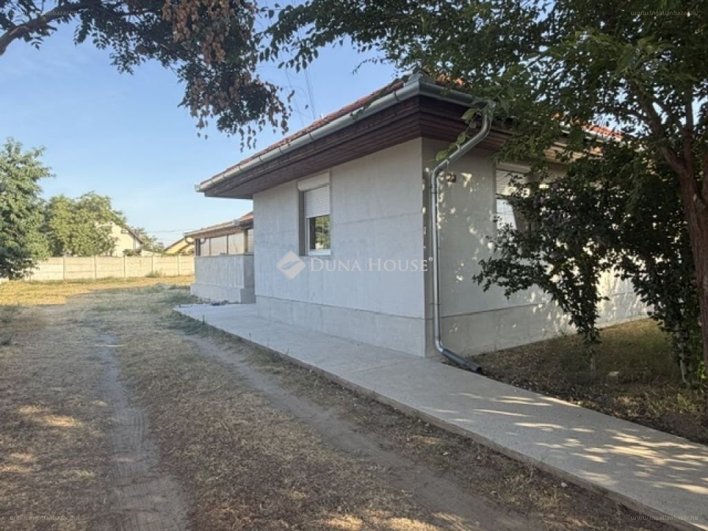 3 bed · 74m² · Ház · 68.000.000 ft