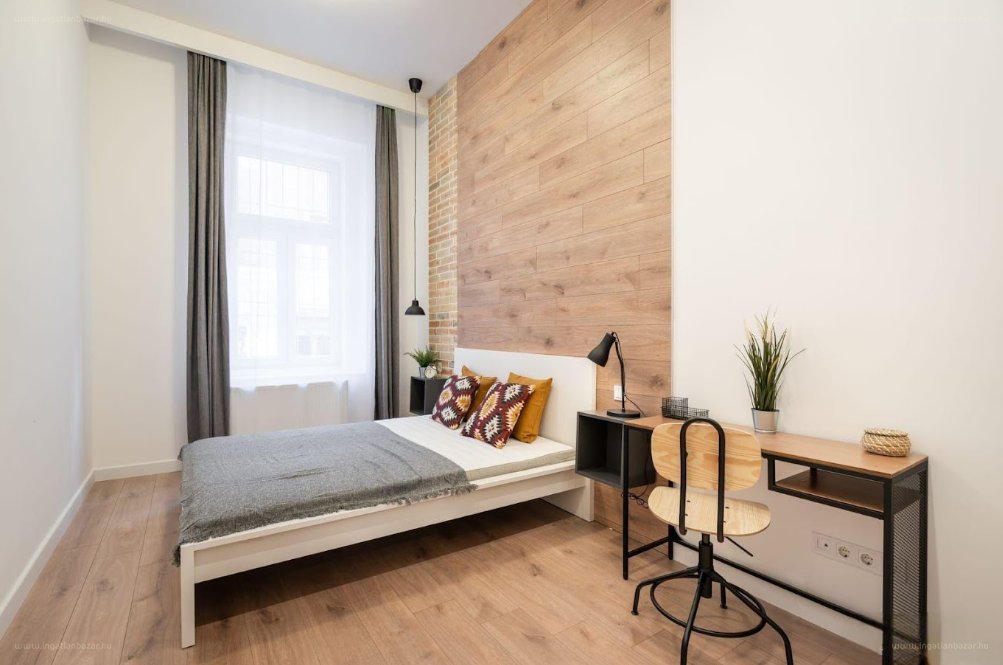 Lakás · 3 hálószoba · 55 m² · 100.000.000 Ft