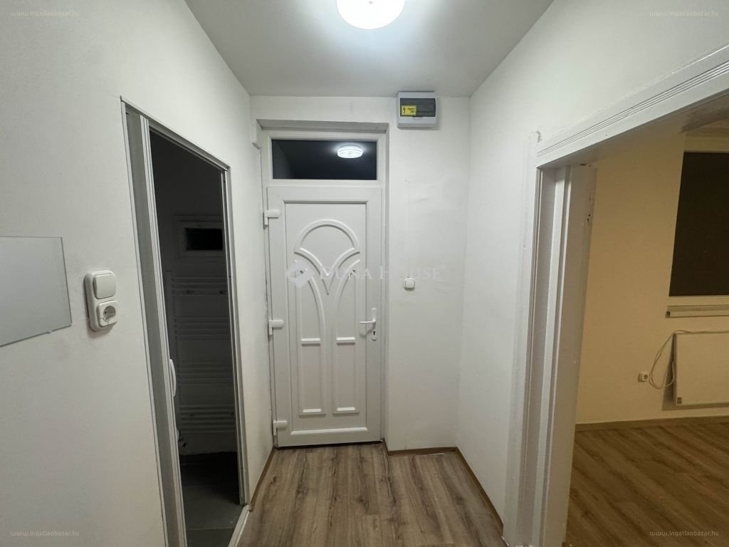 Lakás · 2 hálószoba · 63 m² · 60.000.000 Ft