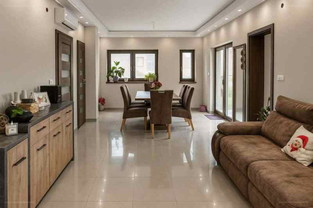 Ház · 5 hálószoba · 176 m² · 147.900.000 Ft
