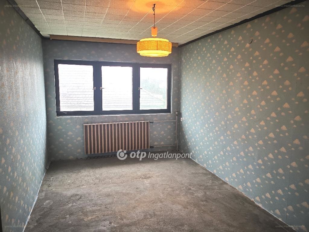 5 bed · 208m² · Családi ház · 89.900.000 ft