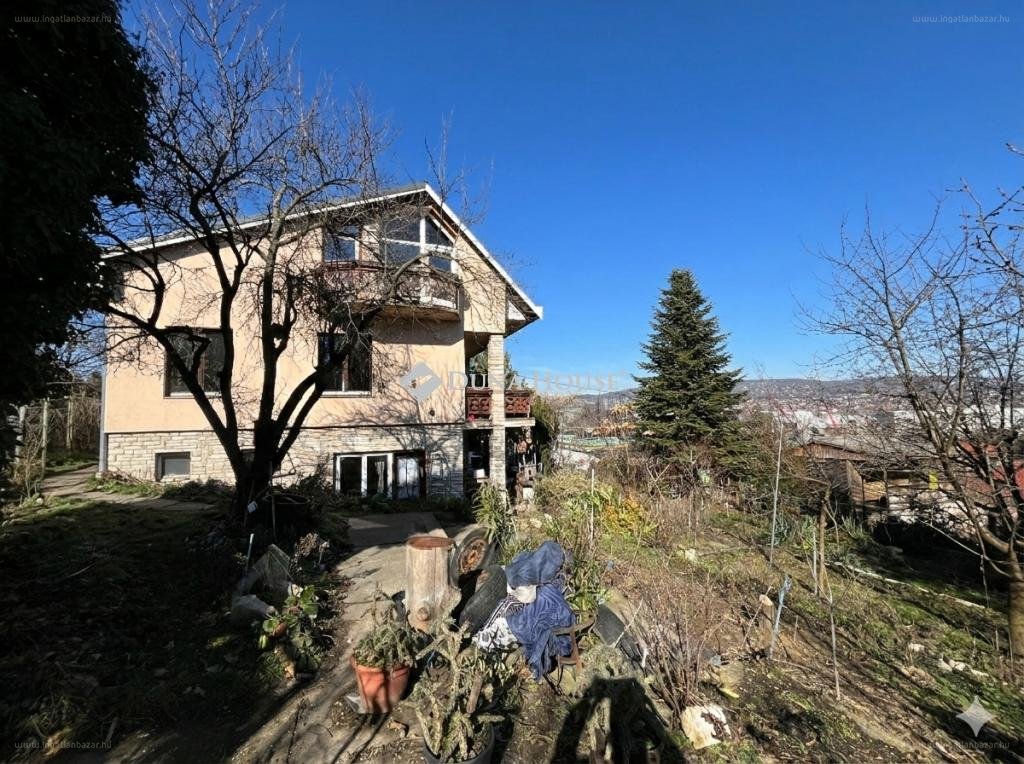 5 bed · 190m² · Családi ház · 199.900.000 ft