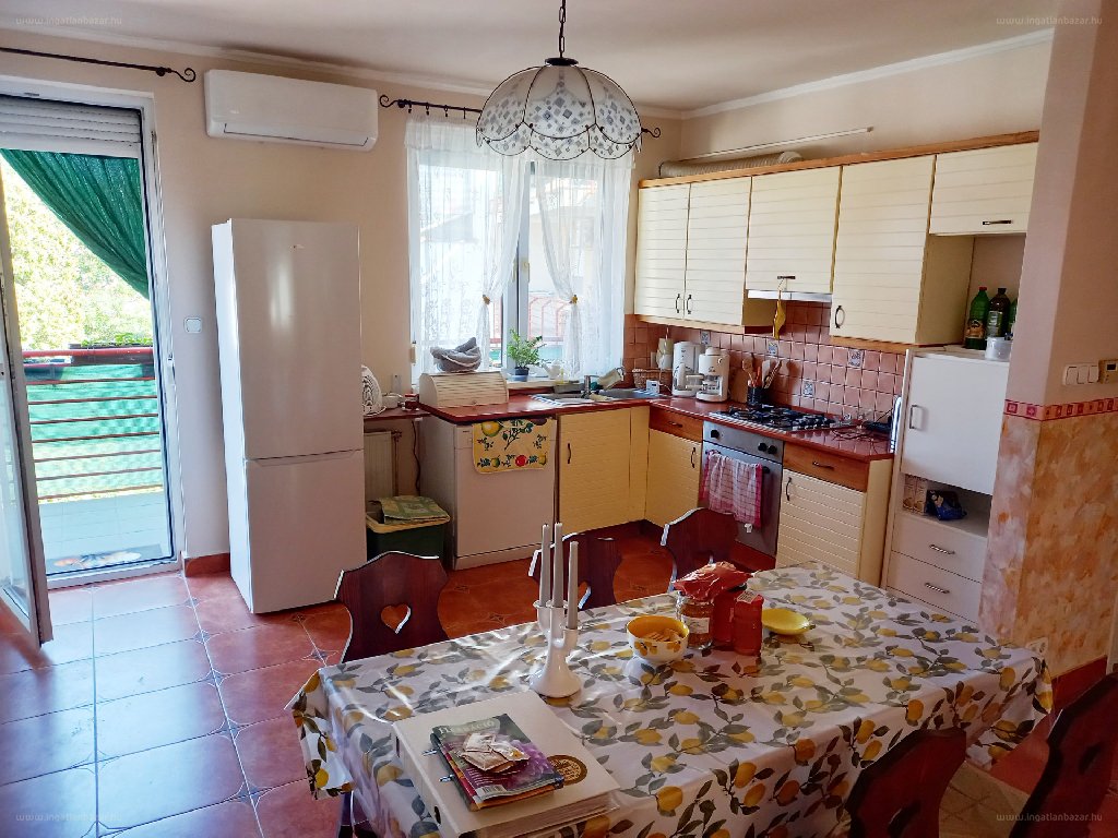 Lakás · 4 hálószoba · 88 m² · 81.900.000 Ft