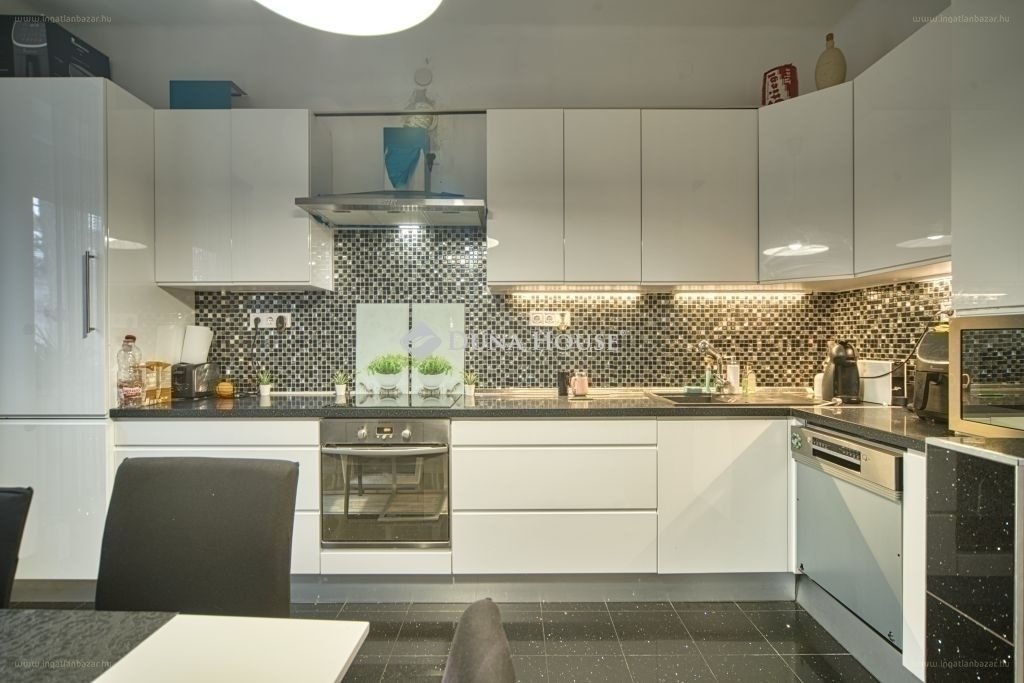 Ház · 5 hálószoba · 180 m² · 139.900.000 Ft