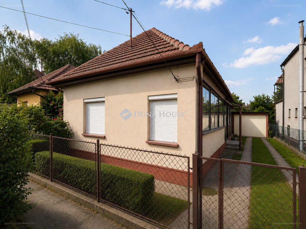 3 bed · 90m² · Családi ház · 74.990.000 ft