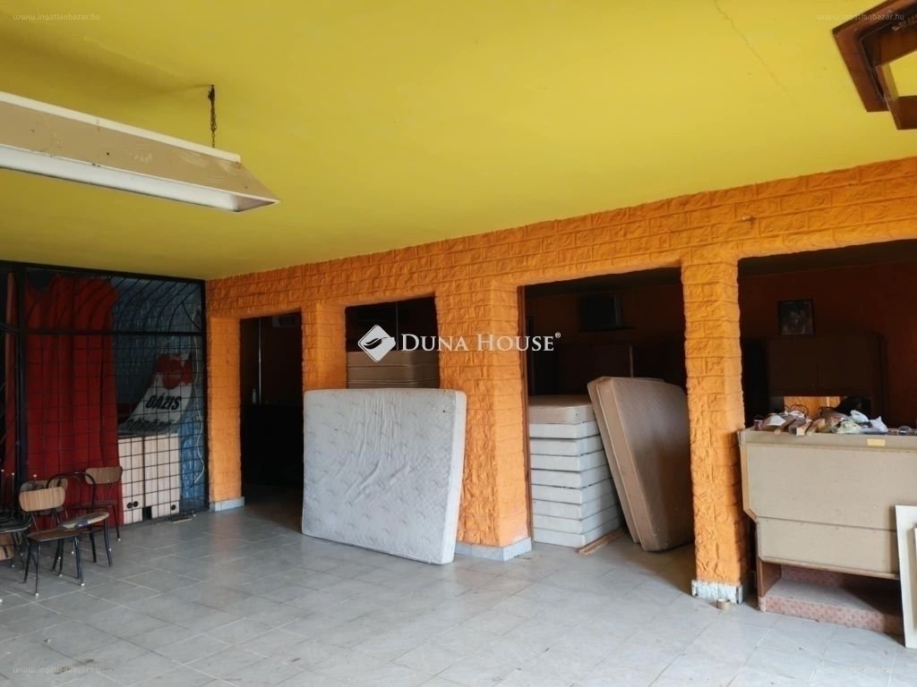 Ház · 26 hálószoba · 1091 m² · 135.000.000 Ft