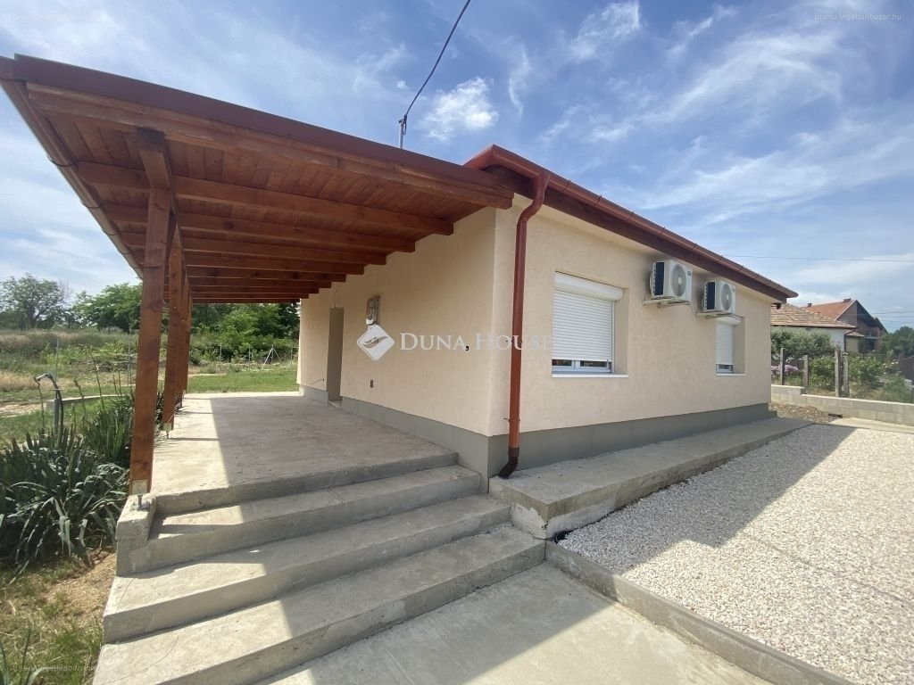 Ház · 3 hálószoba · 98 m² · 79.900.000 Ft