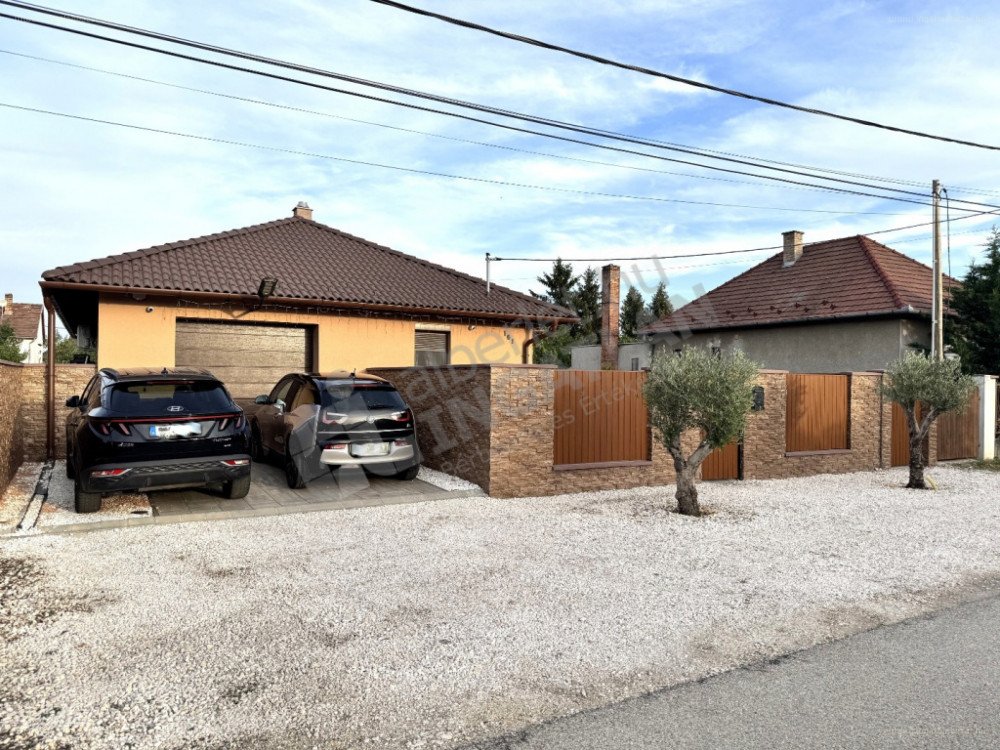 3 bed · 115m² · Családi ház · 139.900.000 ft