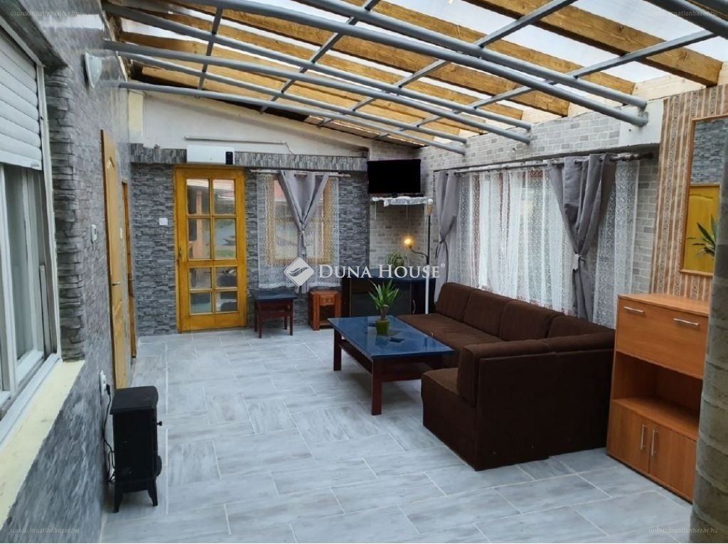 11 bed · 276m² · Családi ház · 135.000.000 ft