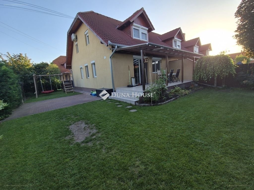 4 bed · 113m² · Családi ház · 129.000.000 ft