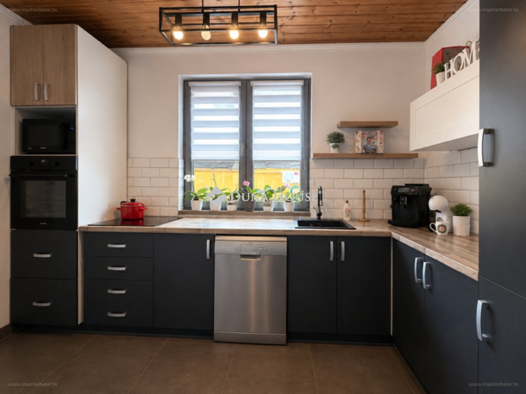 7 bed · 155m² · Családi ház · 103.000.000 ft