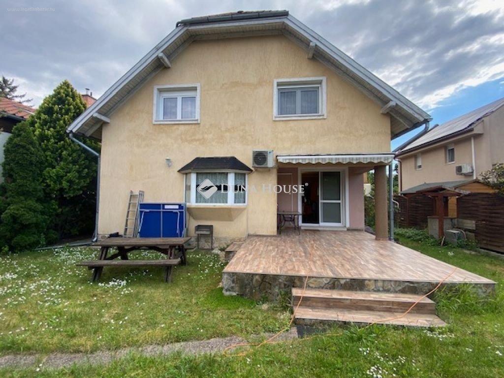 5 bed · 240m² · Családi ház · 169.900.000 ft