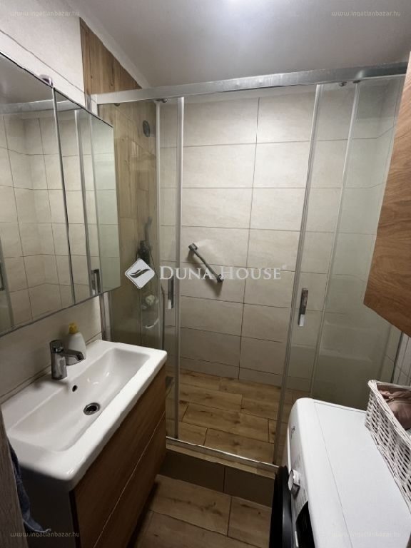 Lakás · 3 hálószoba · 74 m² · 78.000.000 Ft