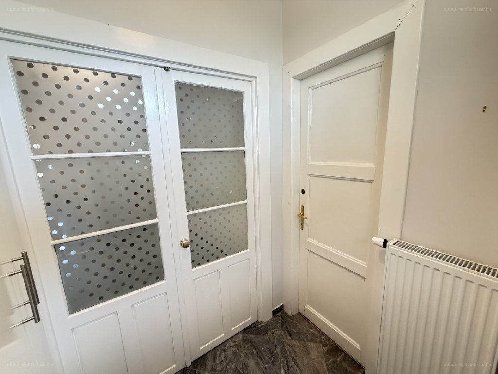 Belváros, Kaposvár, ingatlan, kiadó, lakás, 112 m2