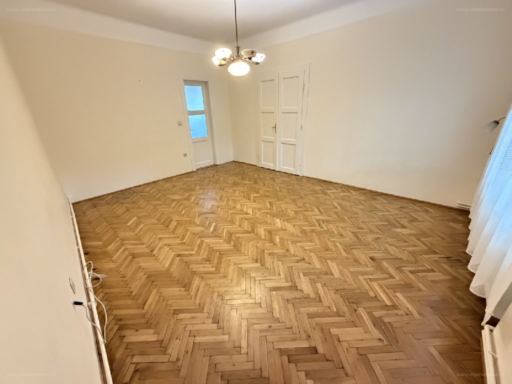 Belváros, Kaposvár, ingatlan, kiadó, lakás, 112 m2