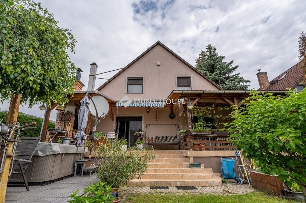 4 bed · 236m² · Családi ház · 149.900.000 ft