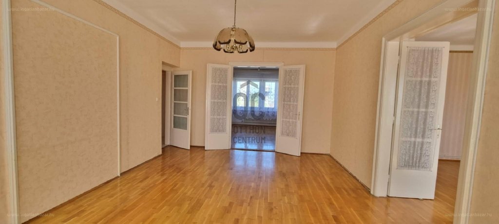 4 bed · 137m² · Lakás · 58.000.000 ft