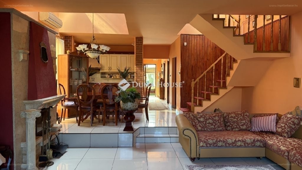 5 bed · 210m² · Ház · 178.000.000 ft