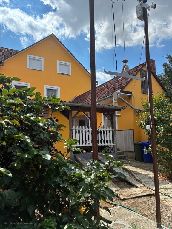 Ház · 5 hálószoba · 220 m² · 110.000.000 Ft